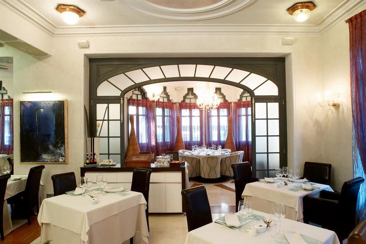 Hotel Sant Roc Solsona Extérieur photo