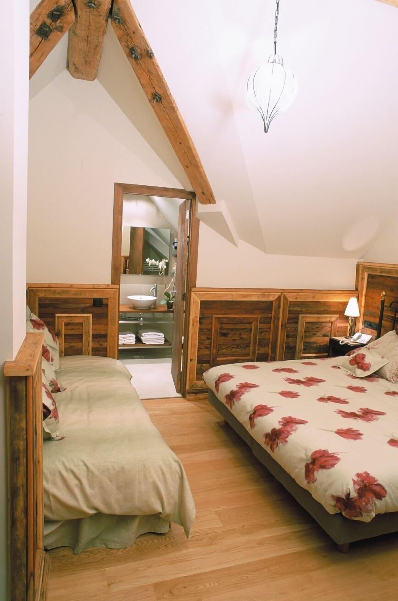 Hotel Sant Roc Solsona Extérieur photo