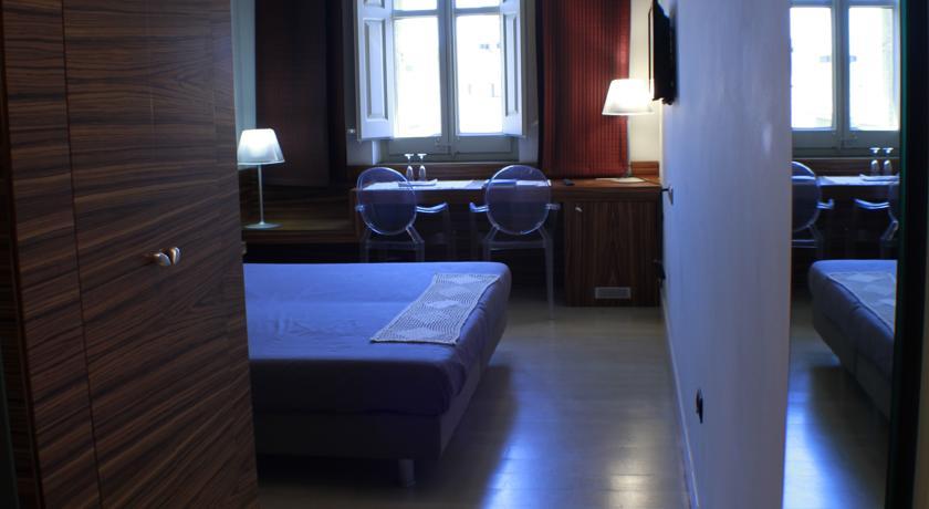 Hotel Sant Roc Solsona Extérieur photo