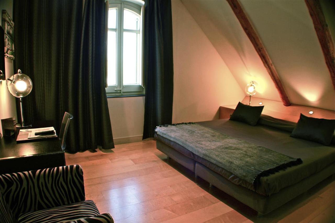 Hotel Sant Roc Solsona Extérieur photo