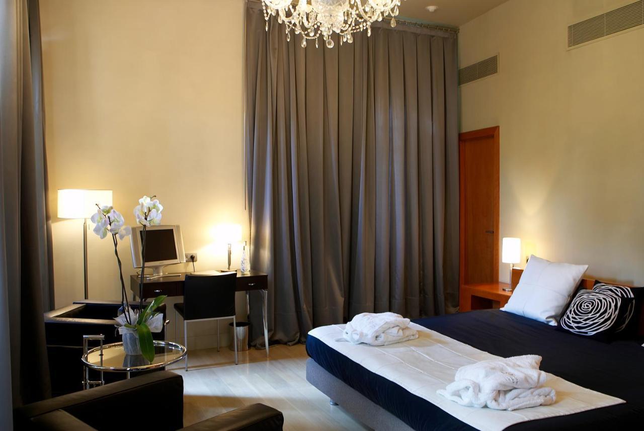 Hotel Sant Roc Solsona Extérieur photo